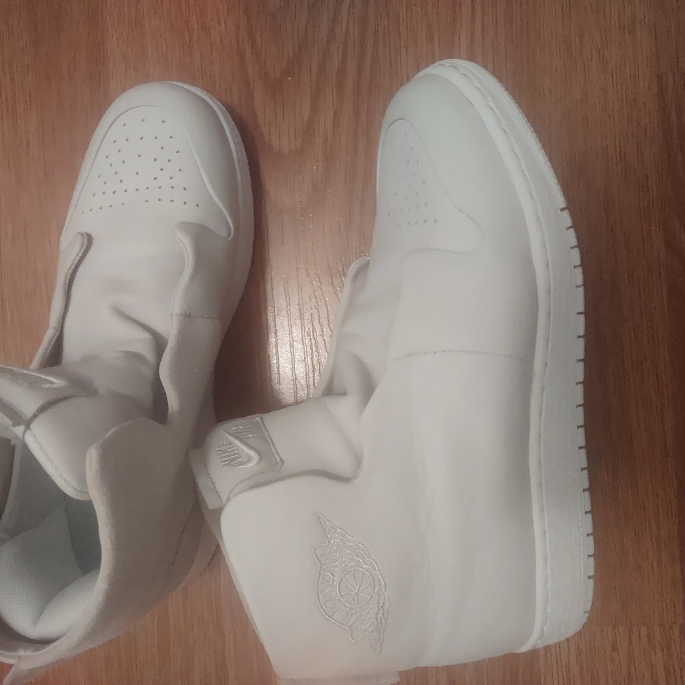 Jordan 1 - Picture 2 of 5